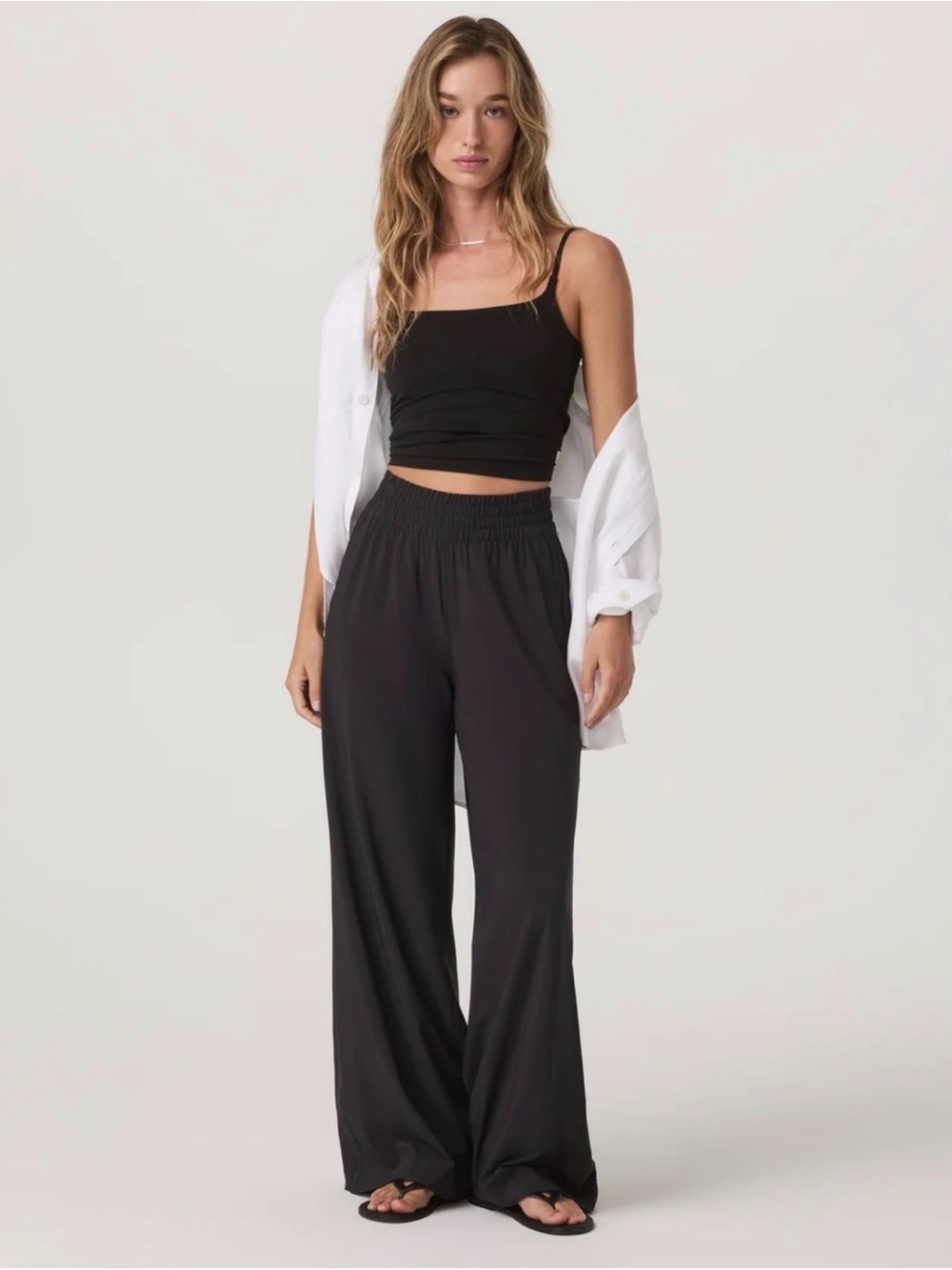 Vuori Villa Black Wide-Leg Elastic Waist Pants - Picture 2 of 7
